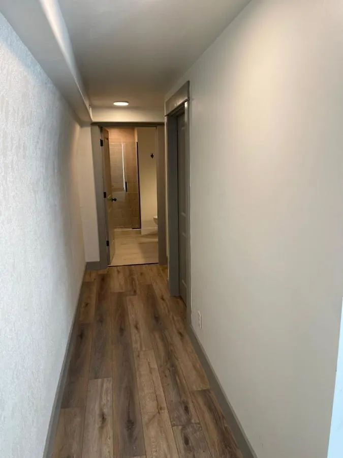 Main Street Farmhouse City Retreat By Hollyhock Louisville 0*,